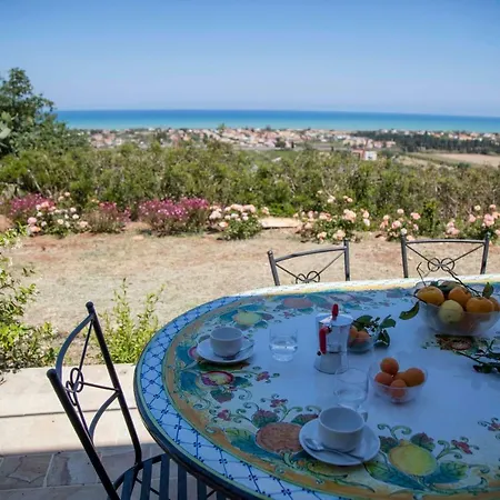 Terrazze Sul Tirreno Κατάλυμα σε φάρμα